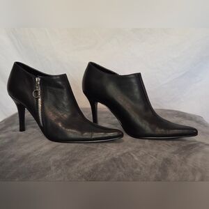 Mossimo Black Leather Heeled Ankle Boots